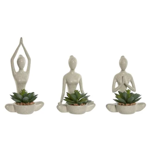 figura con planta yoga marron