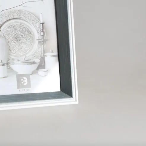 marco de fotos 10x15 gris y blanco