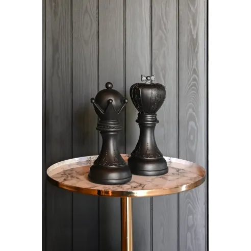 figura ajedrez blanca y negra